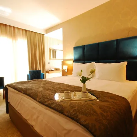 Riva Resatbey Luxury Hotel 4*